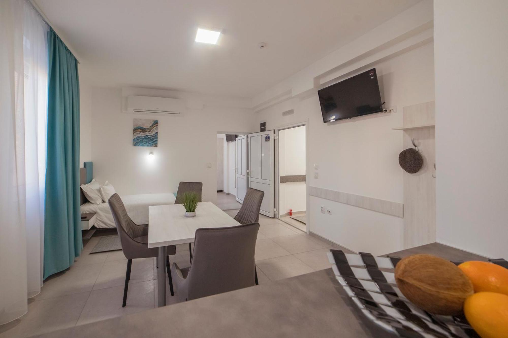 As Apartmani 피로트 외부 사진